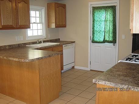 4th image of 1008 6th St