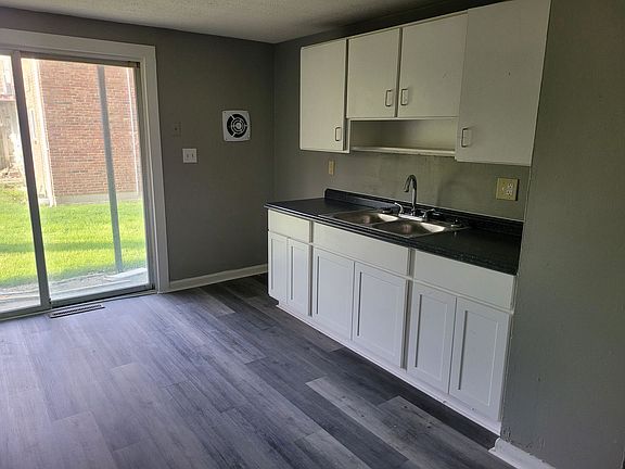 5th image of 1679 Smith Rd #D