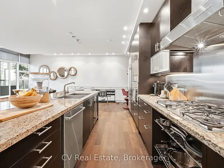 333 Adelaide St E #1414 — Photo 15