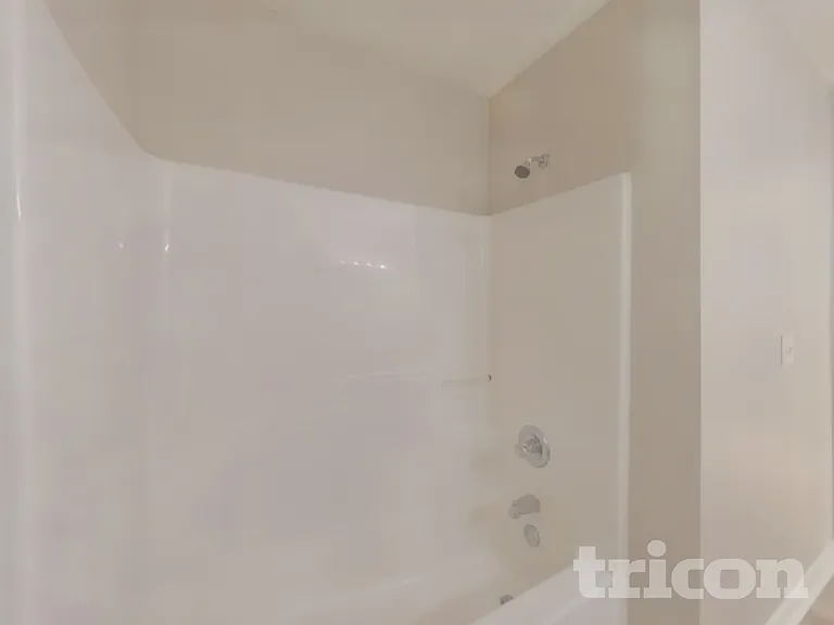 173 Burma Rd — Photo 11