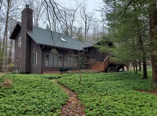 100 Valley Run, Greentown, PA 18426