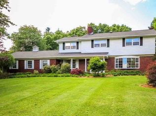 23 Pine Ridge Rd, Poughkeepsie, NY 12603