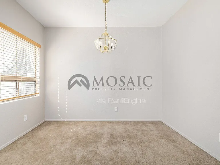 280 S Elizabeth Way #27 — Photo 7