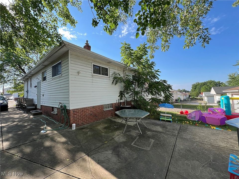 2nd image of 5413 E 131st St