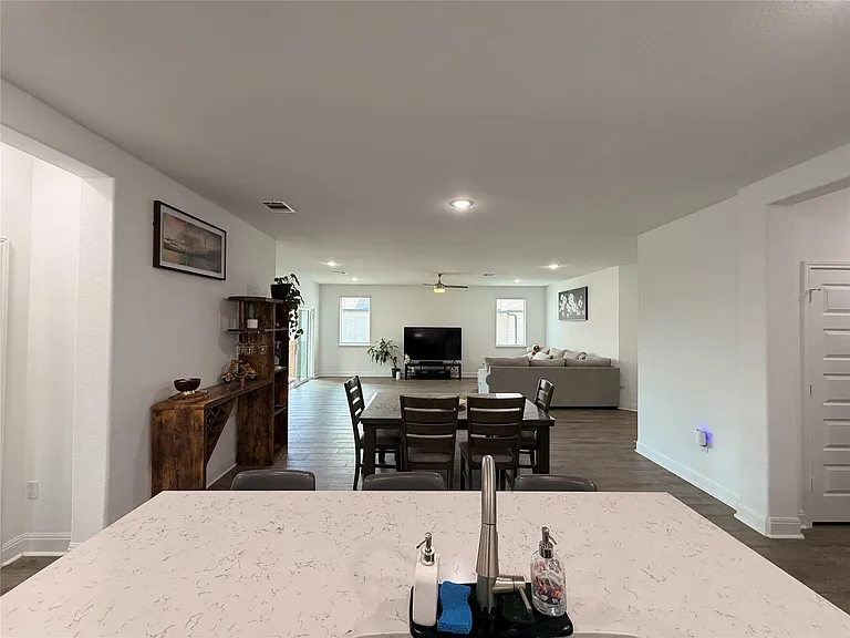 18017 Stefano Dr — Photo 18