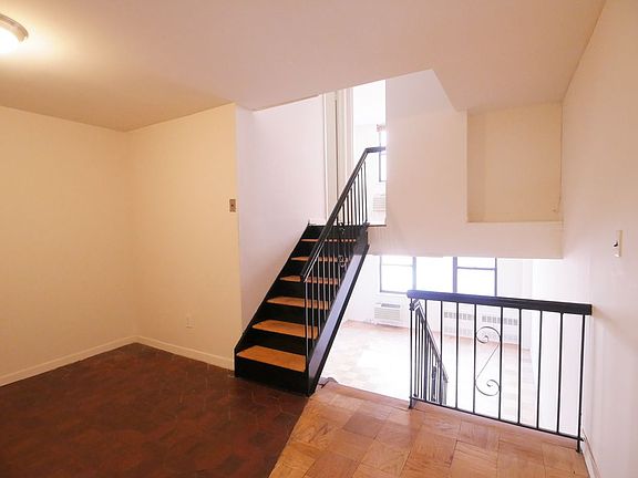 5th image of 359 E 62nd St APT 7E