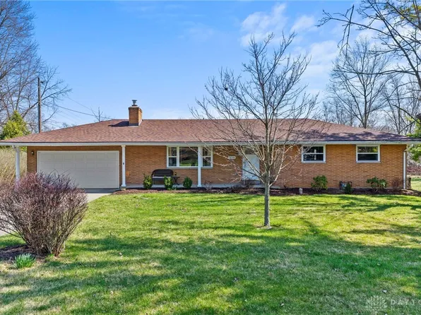 2098 Brookridge Dr, Dayton, OH 45431