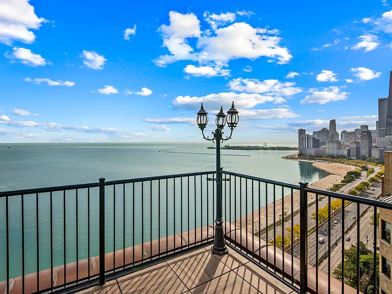 The Deco Rooftop Views