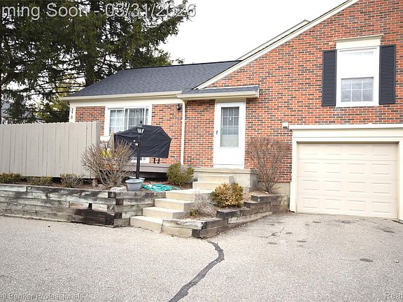 2nd image of 1141 Pine Ridge Ct