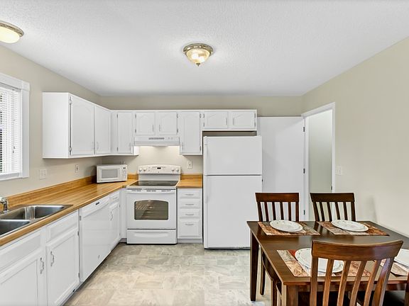5th image of 525 Chapparal Dr