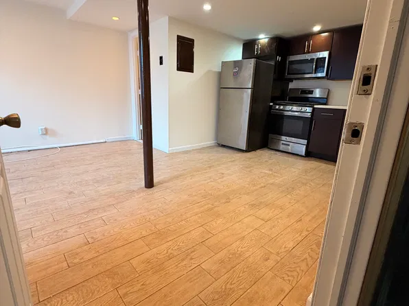 493 Clinton Avenue image 1 of 5