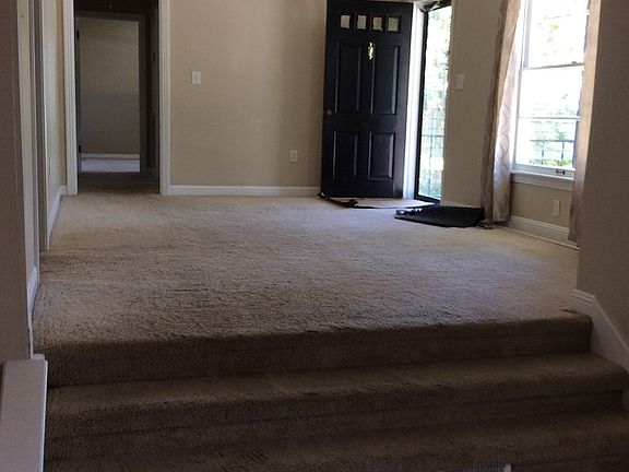 2nd image of 501 Green Acres Dr