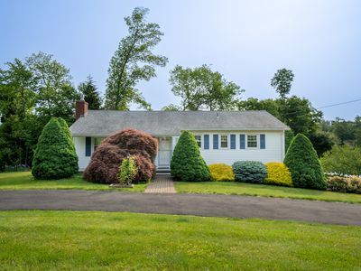 20 Heritage Hill Road, Branford, CT, 06405