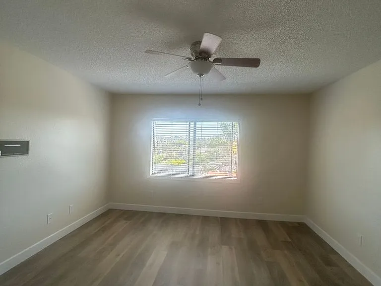 Georgia Manor — Photo 9