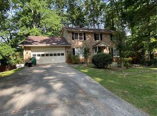5042 Fieldgreen Xing, Stone Mountain, GA 30088