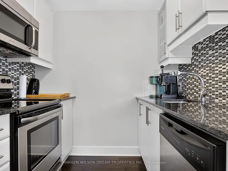 300 C Lett St #517 — Photo 9