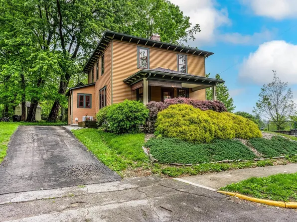 702 W 7th St, Bloomington, IN 47404