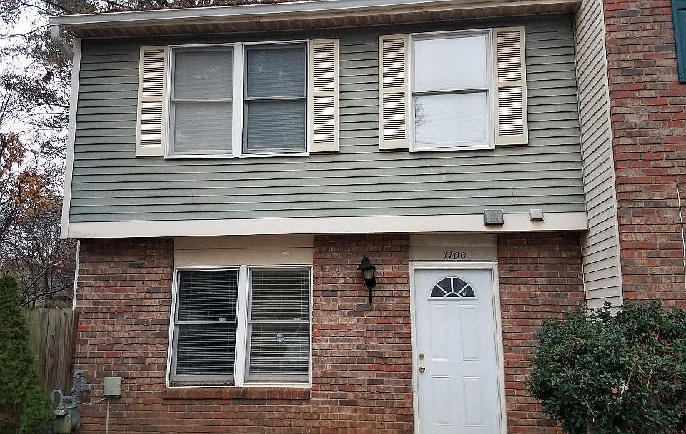 1st image of 1700 Cumberland Valley Dr SE