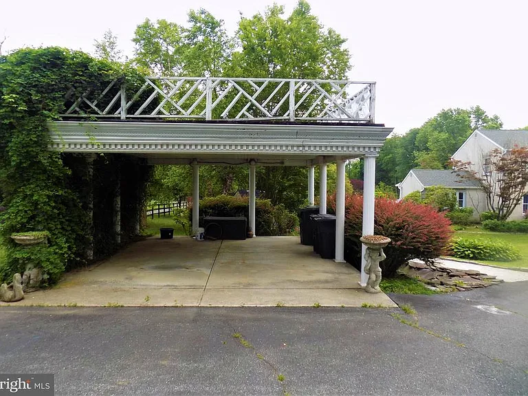 313 Glenville Rd — Photo 67