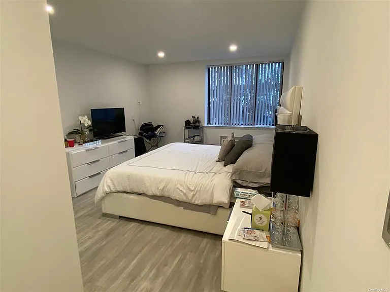 10 Canterbury Rd #2D — Photo 6