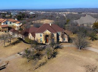 133 Crown Ridge Ct, Fort Worth, TX 76108