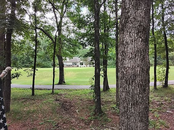 2nd image of 12 Indiana Cir