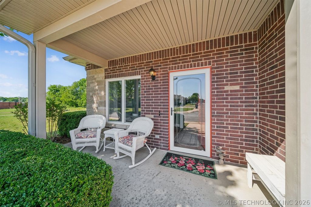 Apartment in Grove, Delaware - View 3