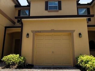 1250 Twin Trees Ln, Sanford, FL 32771