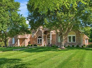 15586 Cedar Ln, Basehor, KS 66007