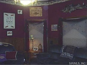 2nd image of 315 E Macoupin St