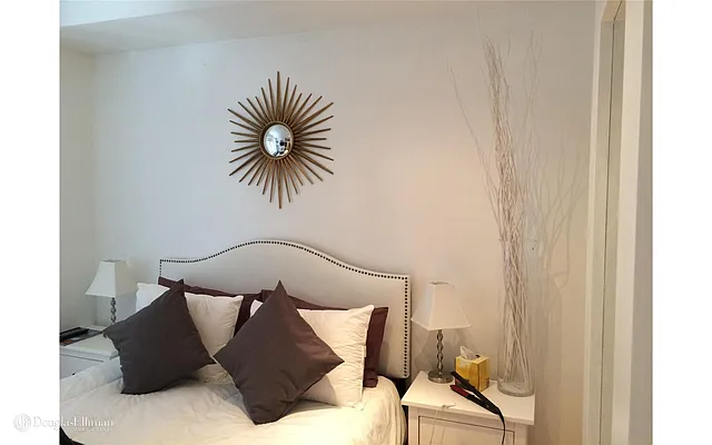 Rented by Douglas Elliman | media 16