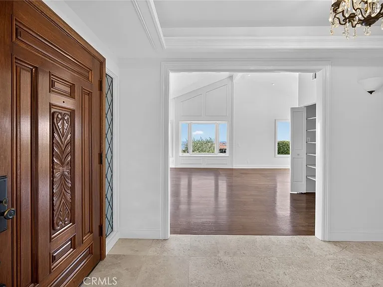 32201 Sea Island Dr — Photo 8