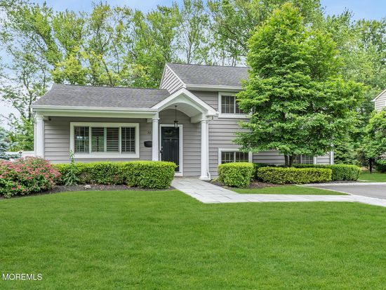 32 Silverbrook Road, Shrewsbury, NJ 07702