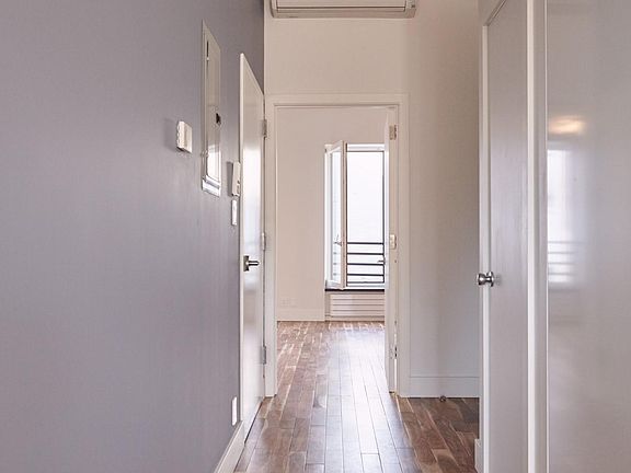 5th image of 734 Nostrand Ave APT 1