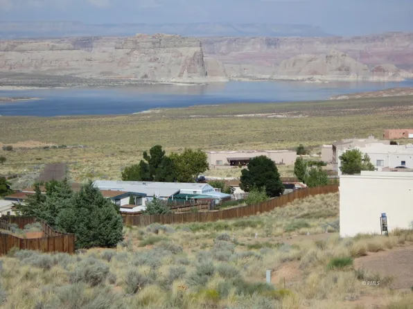 32 Greene Dr, Page, AZ 86040