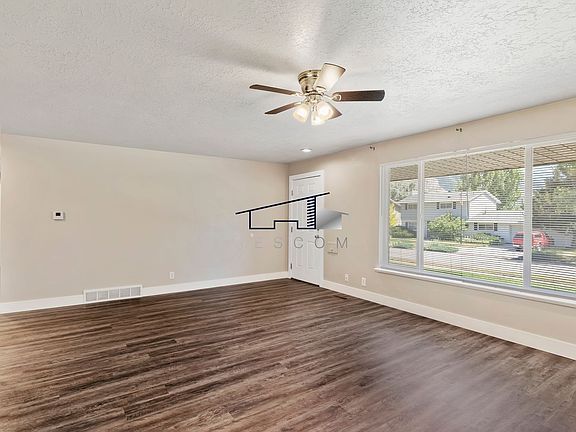 5th image of 1334 Henderson Dr