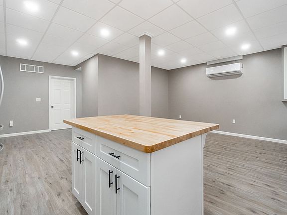 2nd image of 2269 Pennsylvania Ave #1