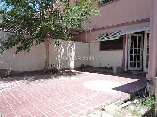 1st image of 2535 Paradise Village Way