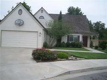 1311 Cypress Ave photo 1