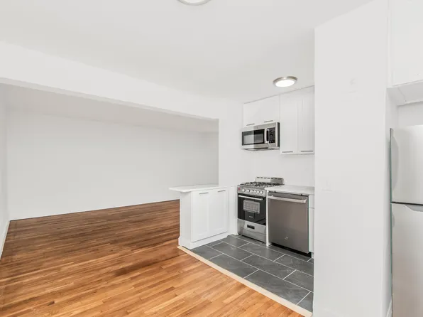 2165 Matthews Avenue image 12 of 20