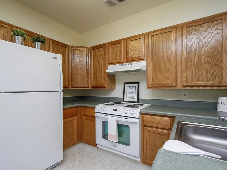Sunnybrook Senior Apartments 62+ — Photo 15
