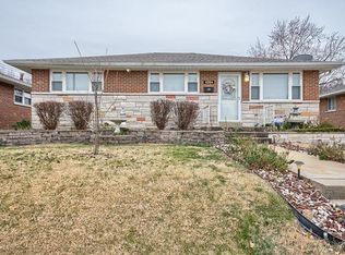 8204 Weimar Dr, Saint Louis, MO 63123