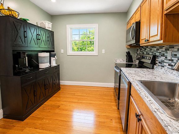 2nd image of 15 Colonial Avenue