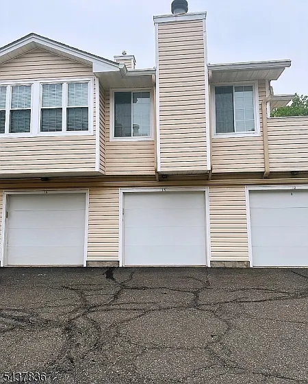 15 Crossfield Ct — Photo 7