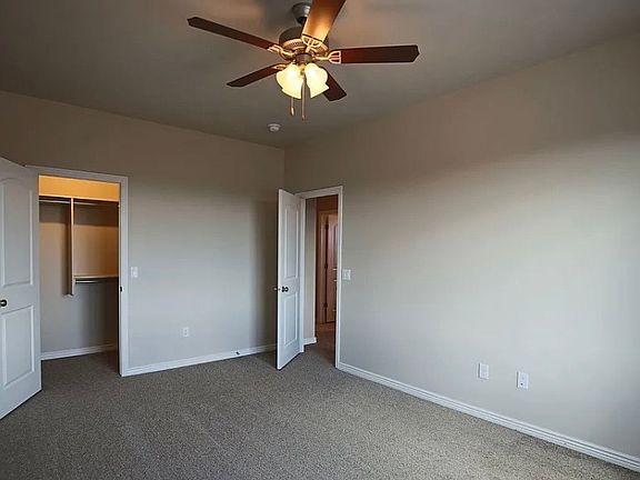 4th image of 1456 W Clinton Way