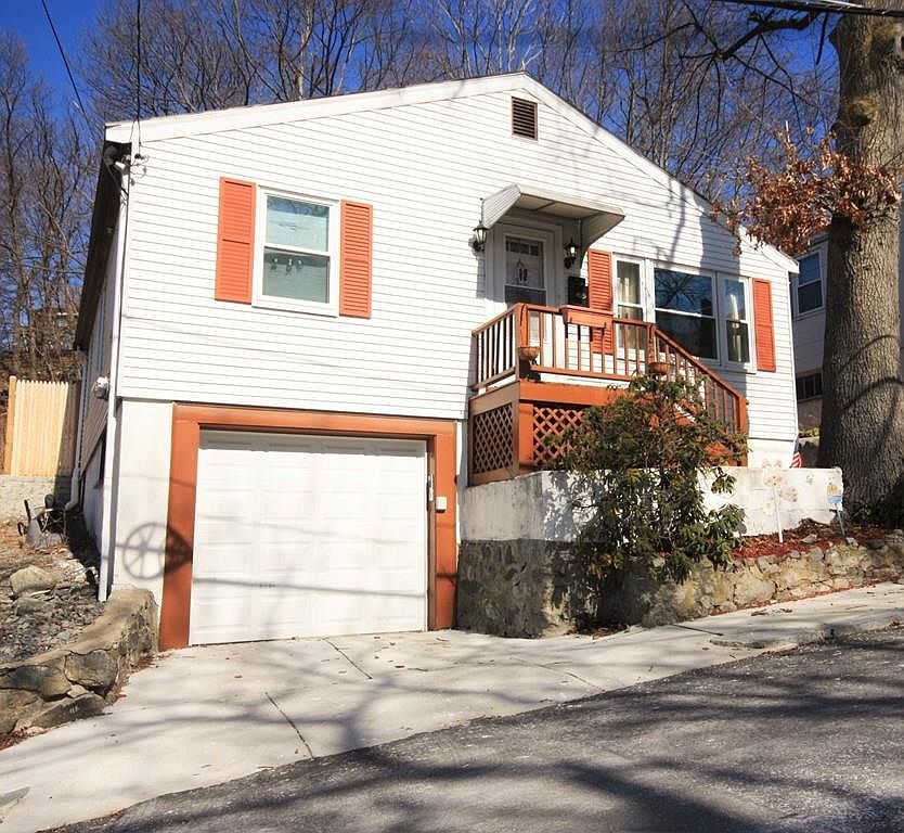 32 Knollin St, Malden, MA 02148 | Zillow