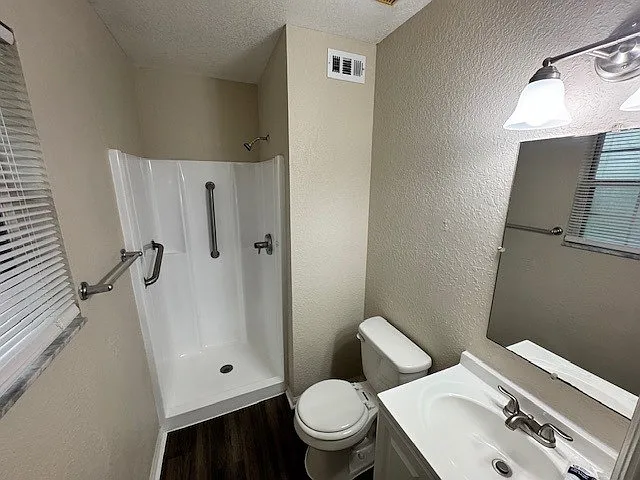 Ivy Chase Apartments — Photo 17