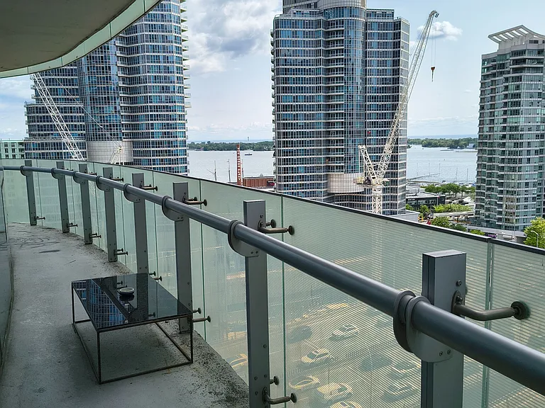 12 York St #1104 — Photo 14