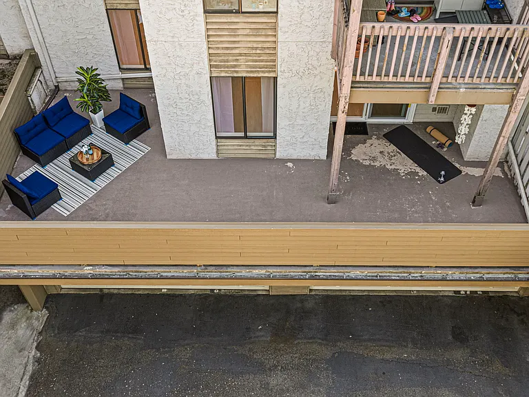 10508 NE 32nd Pl #G102 — Photo 17