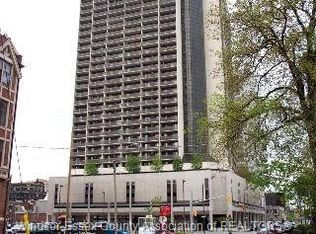 150 Park St W #908, Windsor, ON N9A 7A2